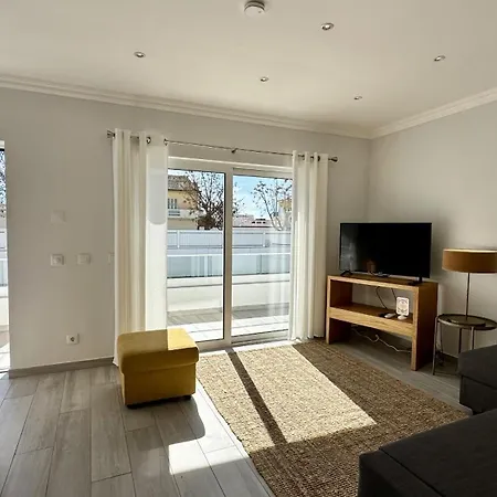 Hibisco 1 By Check-in Portugal אלבופיירה